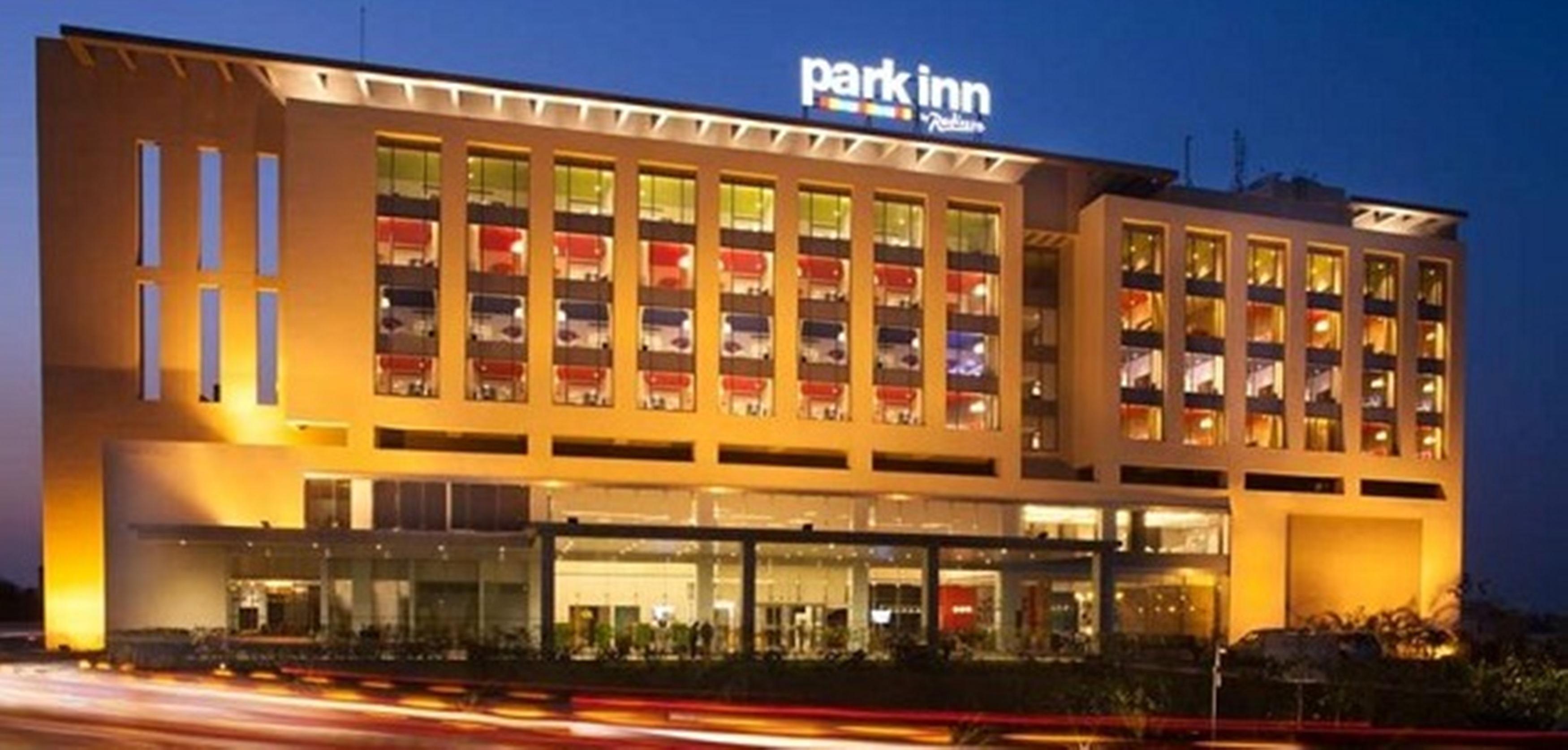 Park Inn By Radisson Gurgaon Bilaspur Manesar Exteriör bild